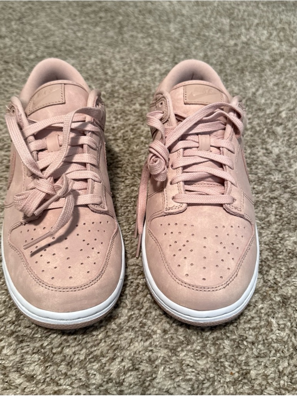 Nike Women's Low-Top Sneakers in Dusty Pink
